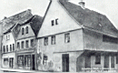0086uk.jpg: Schwiebus / Markt - Kreuzstrasse mit altem Haus mit Galerie No. 9353